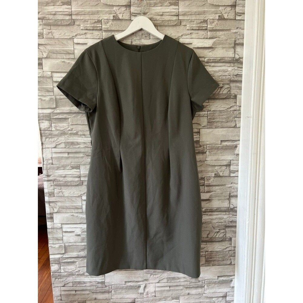 H & M Dark Grey Short Sleeve Pleated Sheath Zip back Dress NO BELT Size L